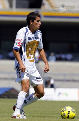Efraín Juárez dio un pase exacto para que Dante López anotará de cabeza.