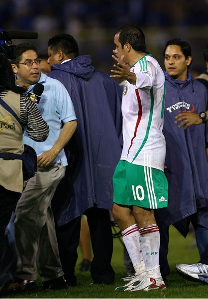 El Cuau discutió con un camarografo al final del partido