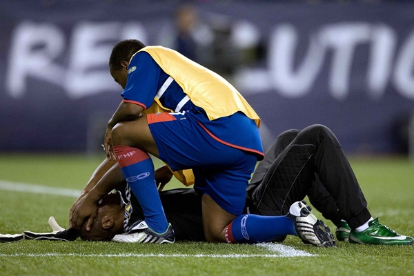 El empate le dolió al portero haitiano.