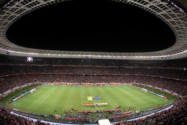 El Green Point durante los himnos.