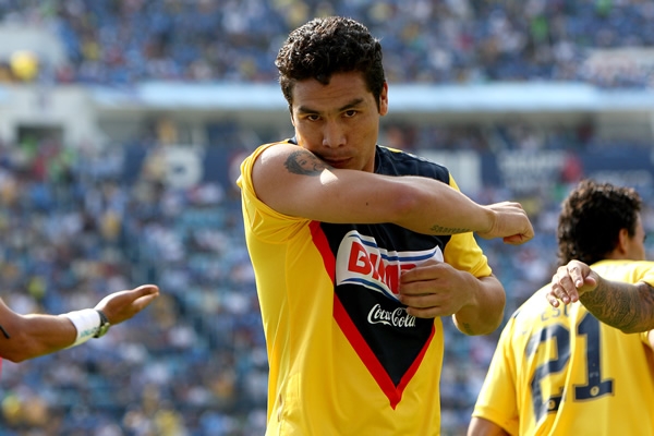 El nuevo 10 del América mando el esférico al fondo de las redes