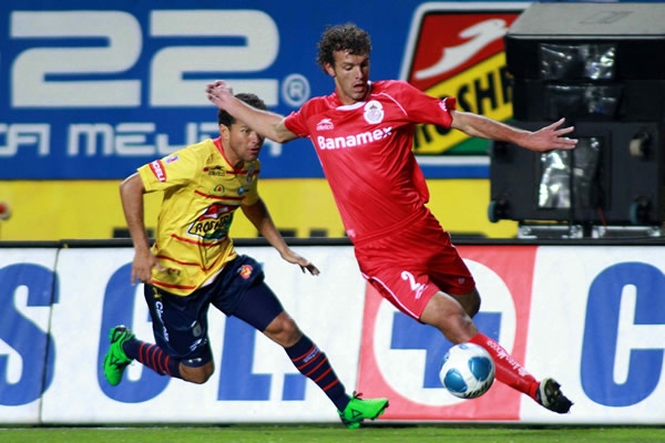 El partido fue bastante trabado y sin muchas opciones