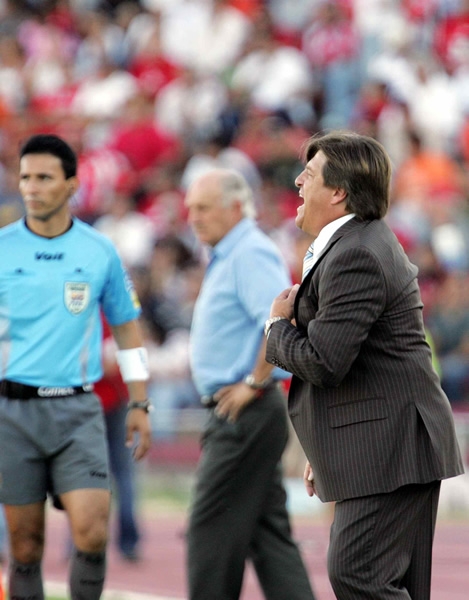 El Piojo Herrera, D.T. de Tecos