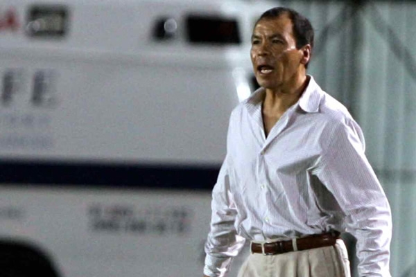 El Profe Cruz gritándole a suss jugadores