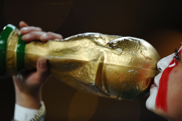 El sueño de besar la copa.