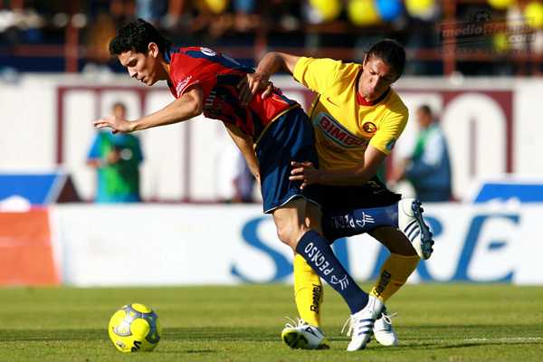 Enrique Vera ha cometido varias faltas.