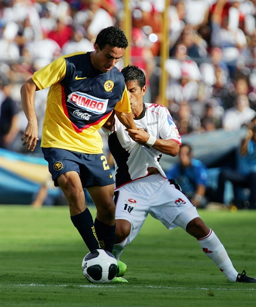 Esqueda trata de armar una ofensiva azulcrema