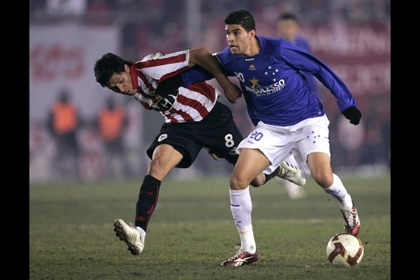 Estudiantes 0-0 Cruzeiro... Nada para nadie en la ida