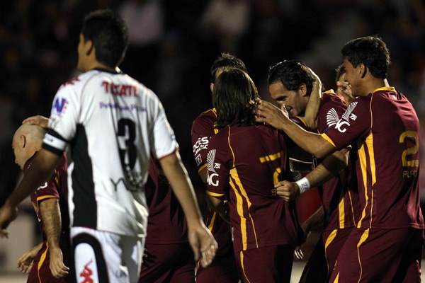 Estudiantes-Indios