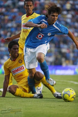 Falta de Juan Carlos Valenzuela sobre Pablo Daniel Zeballos.