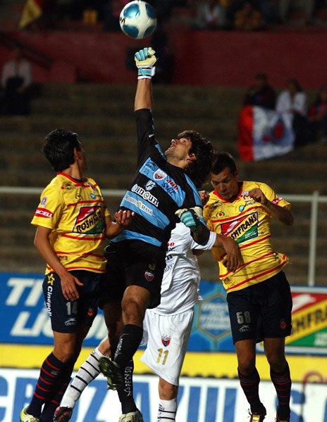 Federico Vilar vuela espectacularmente