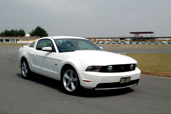 Ford Mustang GT 2010 a prueba