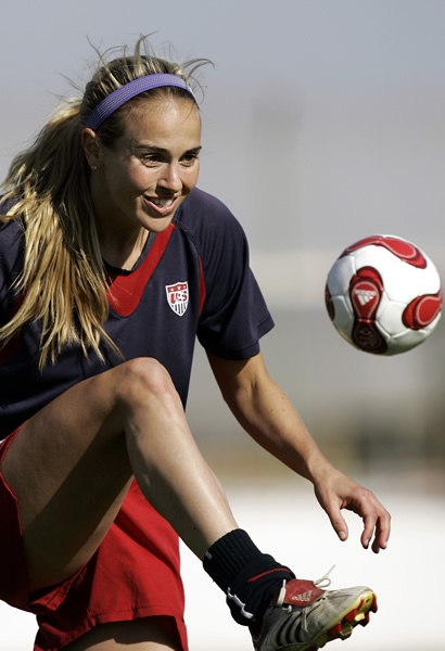 FUTBOLISTAS MAS BELLAS 13