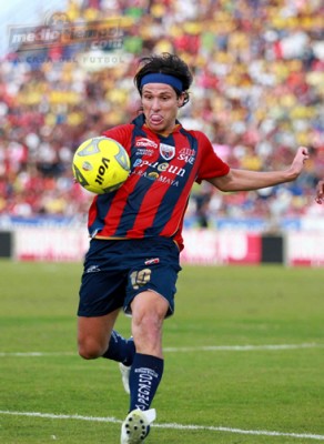 Gabriel Pereyra dio un buen encuentro y fue acertado en sus pases.