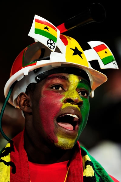 Ghana también contó con apoyo en la tribuna