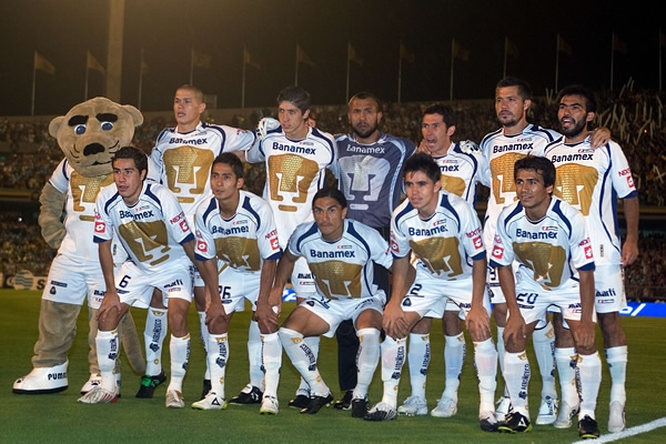 Goyo no podía faltar en la foto oficial.