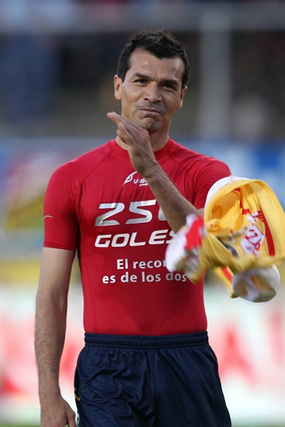 Gran festejo de Jared por sus 250 goles