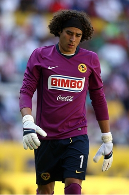 Guillermo Ochoa portero del América