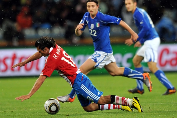 Haedo Valdez sufrió con la defensa Azurra.