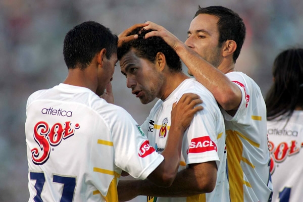 Hernández empató a pase de Sabah