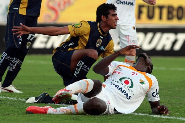 Hubo entradas fuertes en el partido