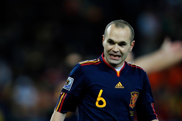 Iniesta marcó el gol del triunfo.
