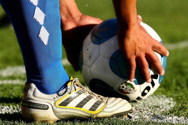 Jaime Lozano tiene sus botas personalizadas