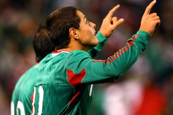 Javier Hernández cumplió con su papel.