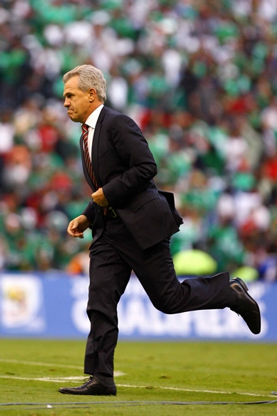 Javier y México corren a Sudáfrica