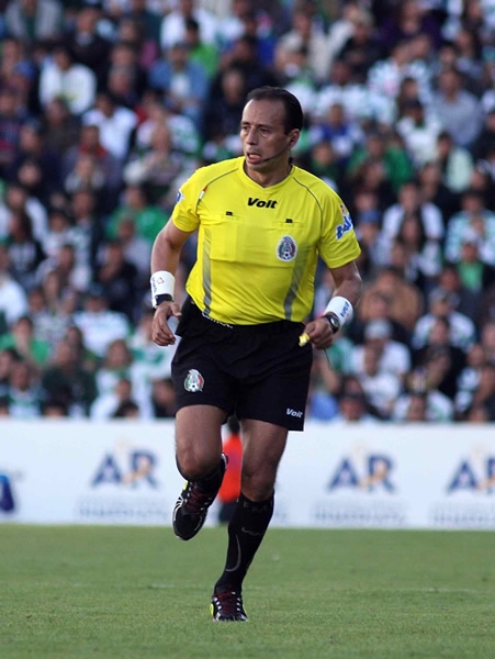 Jorge Eduardo Gasso fue el nazareno del partido