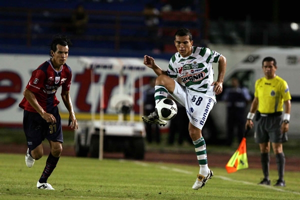 Juan Pablo Rodríguez buscando generar peligro