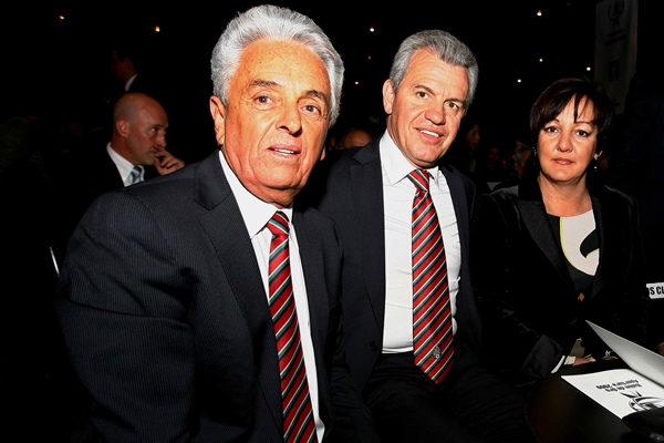 Justino Compeán no podía faltar a estos premios.