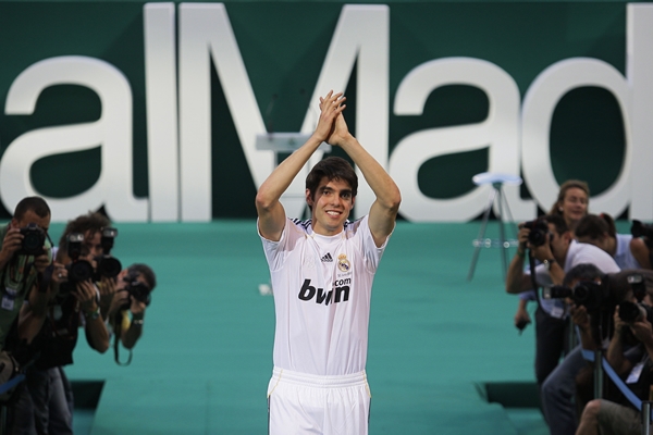 Kaká ya está con el Real Madrid