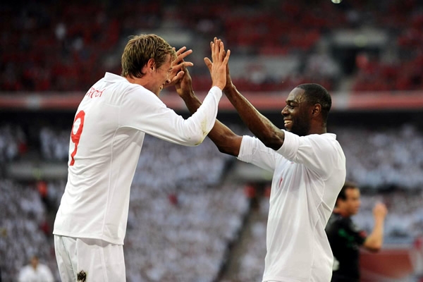 King festejó con Peter Crouch