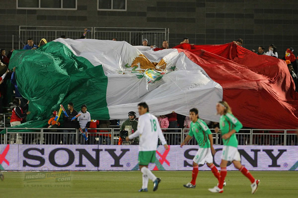 La afición mexicana, como siempre entregándose al 100 por ciento.