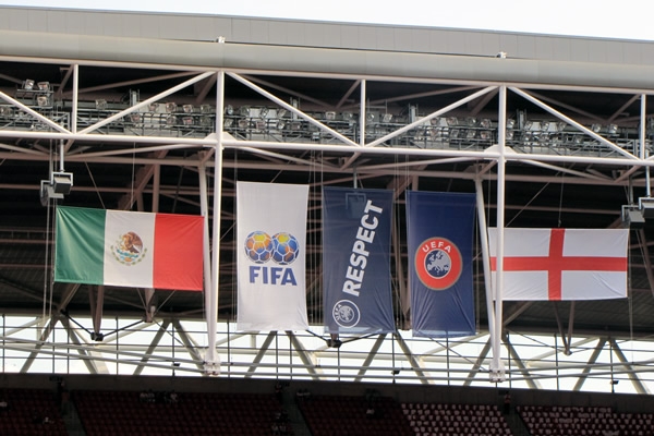 La bandera mexicana presente en el estadio