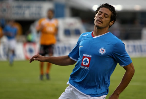 La delantera Celeste se fue en blanco.