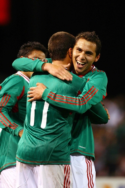 La felicidad tricolor retumbó en el estadio.