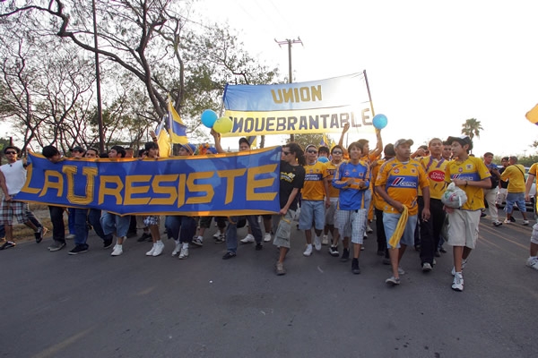 La gente muestra apoyo