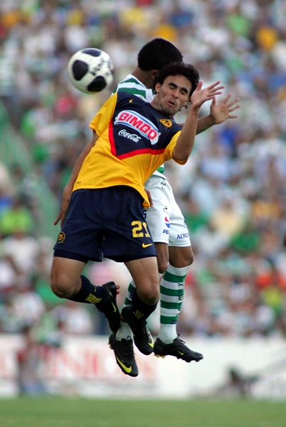 La lucha por los aires fue espectacular.