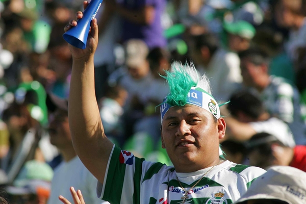 La pasión empieza a pintar los nuevos espacios del estadio.