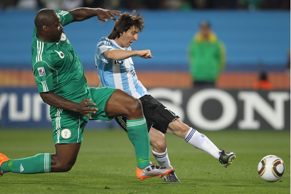La potencia nigeriana contra la velocidad argentina