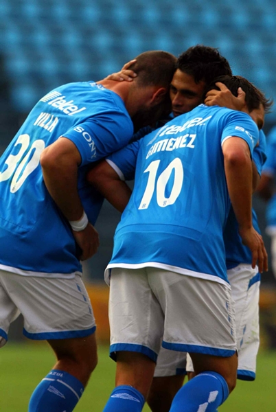 La tarde azul hoy fue redonda.