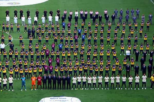 Las Águilas posaron para las cámaras