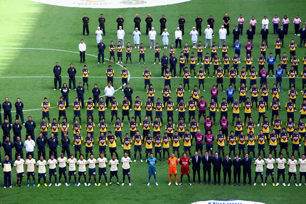 Las Águilas posaron para las cámaras