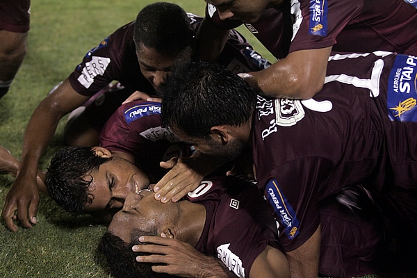 Libertad 1-1 Universitario7
