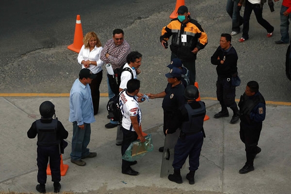 Los aficionados no pudieron ingresar
