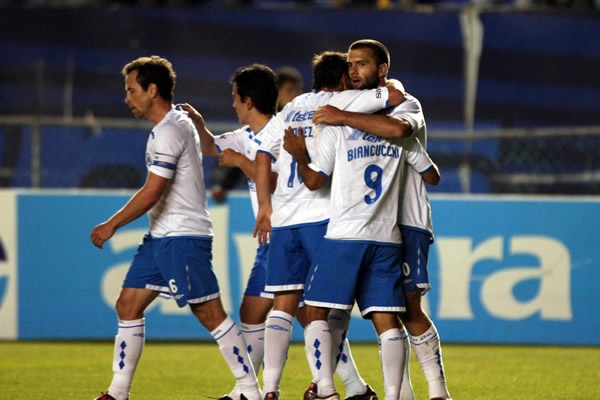 Los celestes pegaron primero