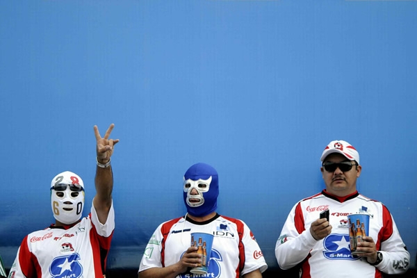 Los enmascarados no podían faltar