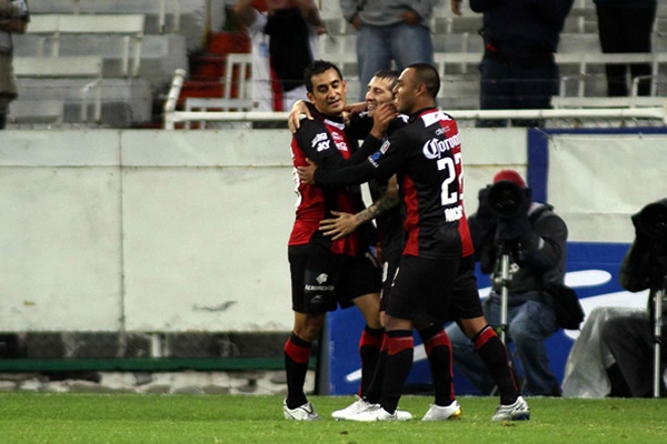Los goles rojinegros no dejaban de caer.